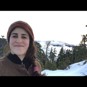 Meet your Posher, Alyssa